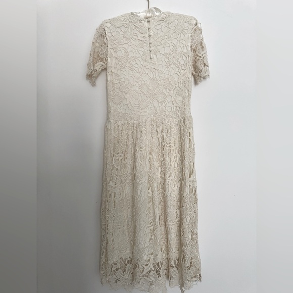 H&M cream lace/crochet dress with French buttons - Picture 2 of 7